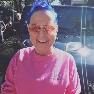 Meet your Posher, Cynthia